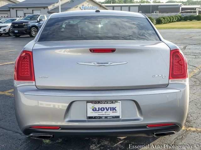 2017 Chrysler 300 300C Platinum