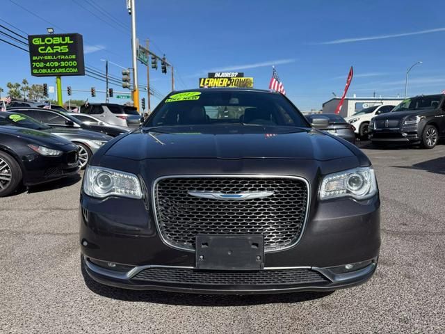 2017 Chrysler 300 300C Platinum