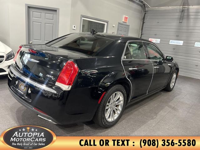 2017 Chrysler 300 300C