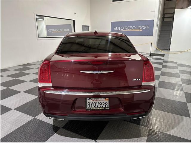 2017 Chrysler 300 Limited
