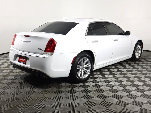 2017 Chrysler 300 300C