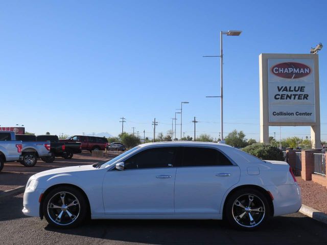 2017 Chrysler 300 300C