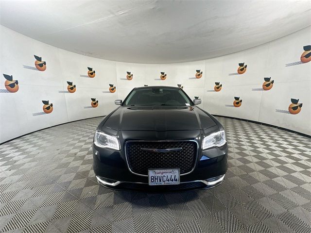 2017 Chrysler 300 300C