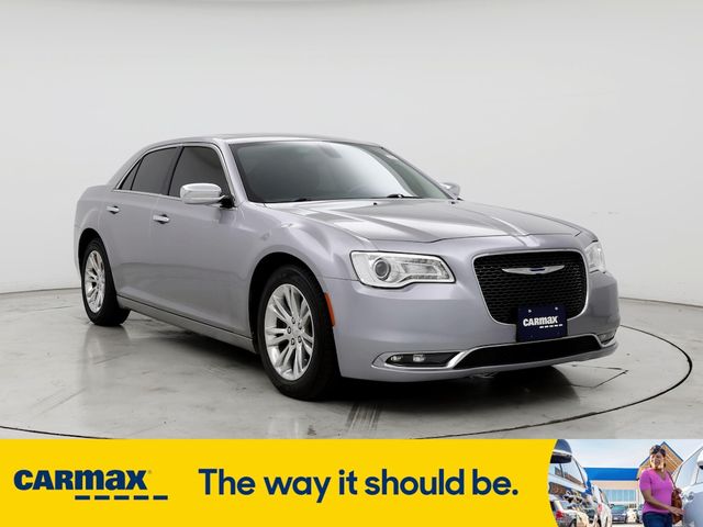 2017 Chrysler 300 300C