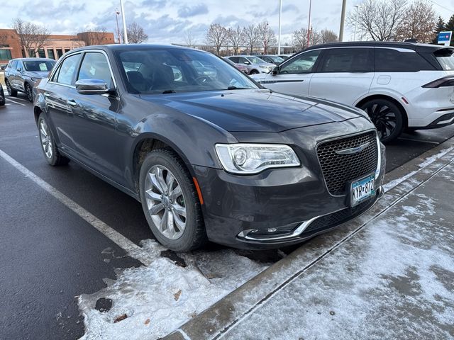 2017 Chrysler 300 300C