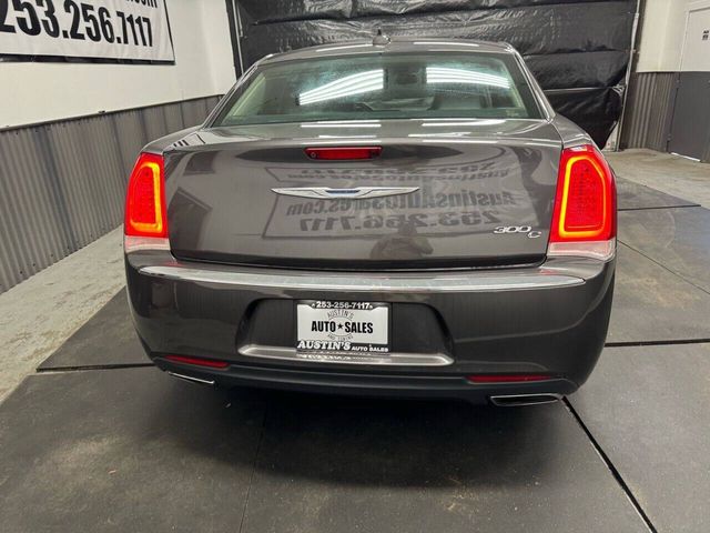 2017 Chrysler 300 300C