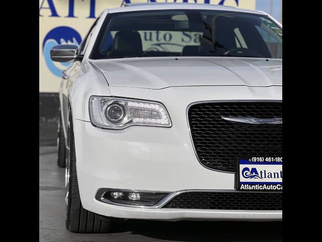 2017 Chrysler 300 300C