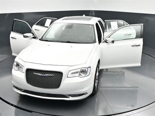 2017 Chrysler 300 300C