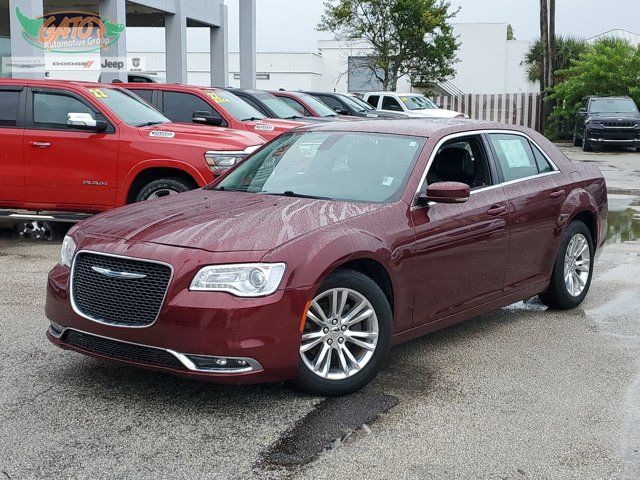 2017 Chrysler 300 Limited