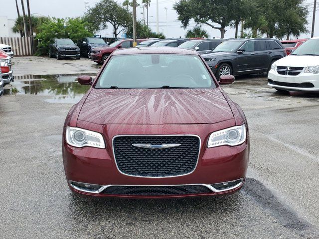 2017 Chrysler 300 Limited