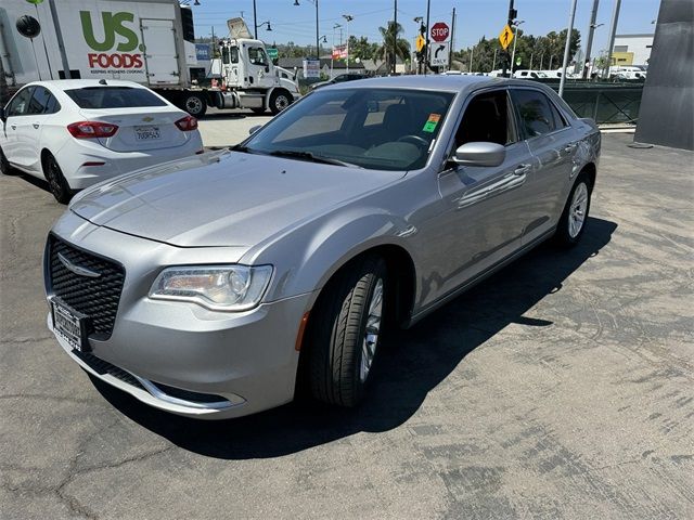 2017 Chrysler 300 Limited