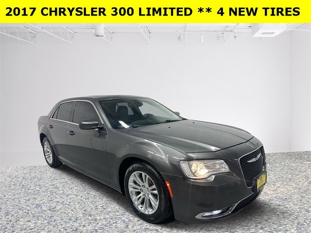 2017 Chrysler 300 Limited