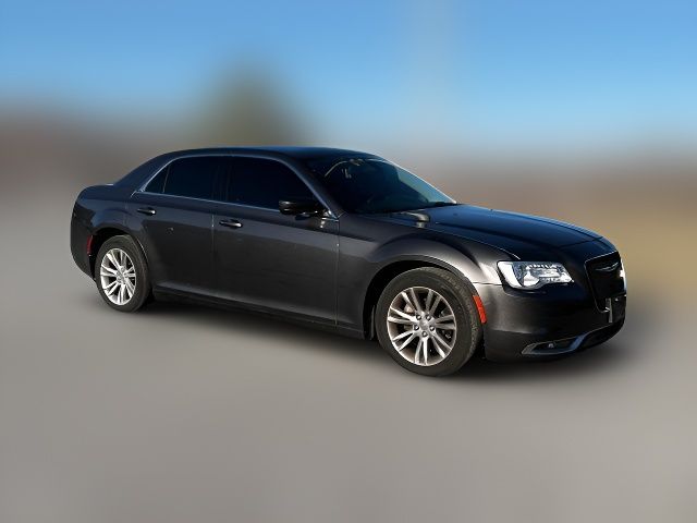 2017 Chrysler 300 Limited