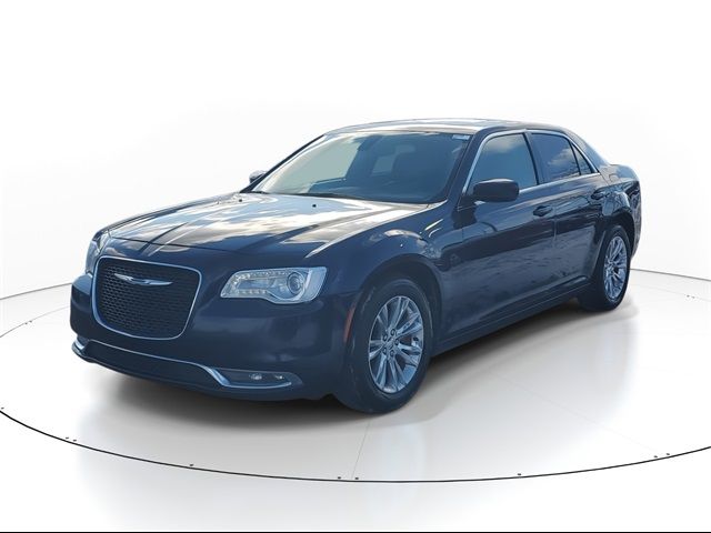 2017 Chrysler 300 Touring