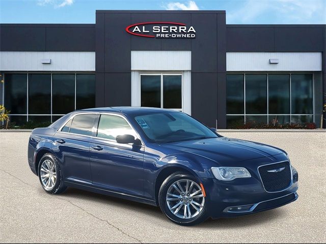 2017 Chrysler 300 Touring