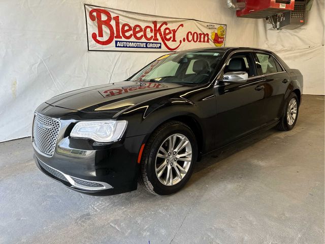 2017 Chrysler 300 Limited