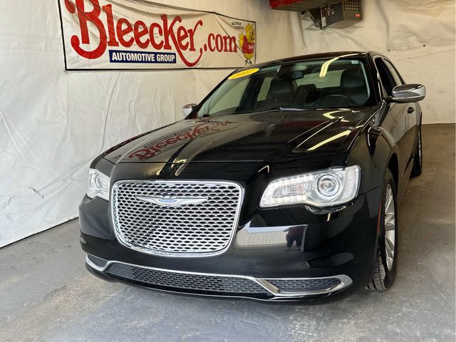 2017 Chrysler 300 Limited