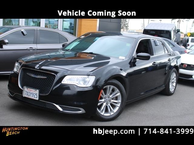 2017 Chrysler 300 Limited