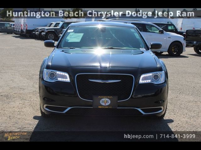 2017 Chrysler 300 Limited