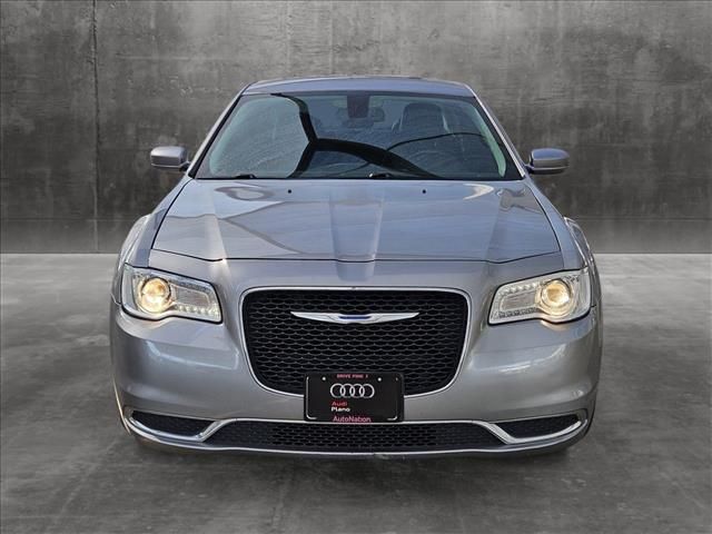 2017 Chrysler 300 Limited