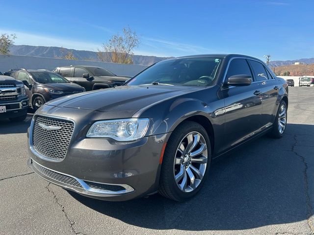 2017 Chrysler 300 Limited