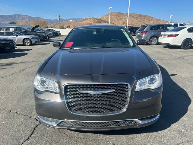 2017 Chrysler 300 Limited