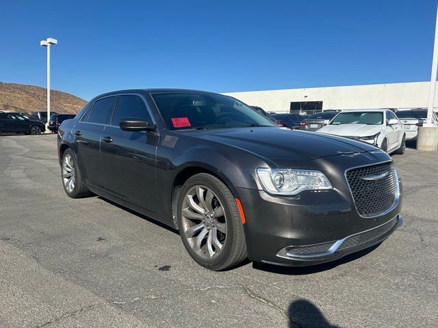 2017 Chrysler 300 Limited