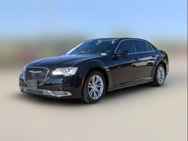 2017 Chrysler 300 Limited