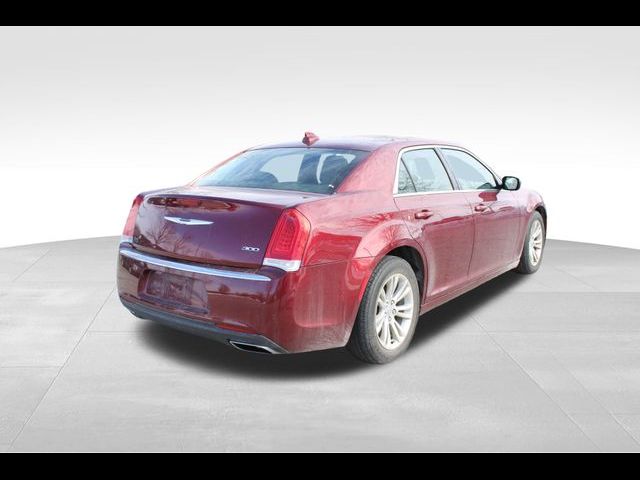 2017 Chrysler 300 Limited