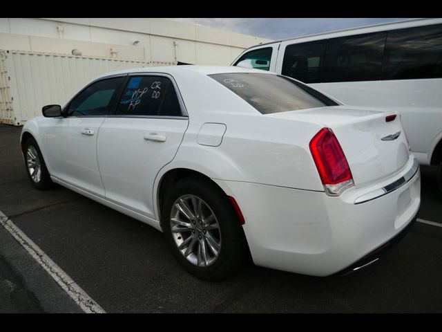 2017 Chrysler 300 Limited