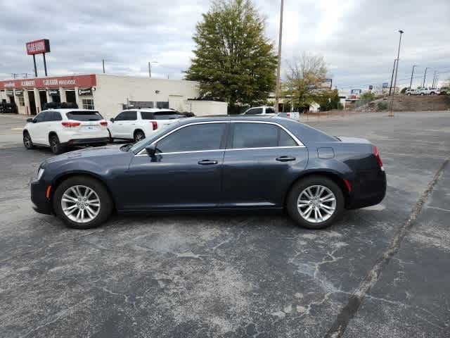 2017 Chrysler 300 Limited