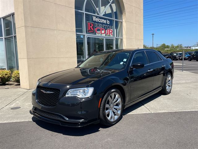 2017 Chrysler 300 Limited