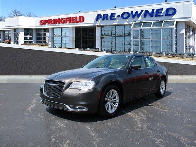 2017 Chrysler 300 Limited