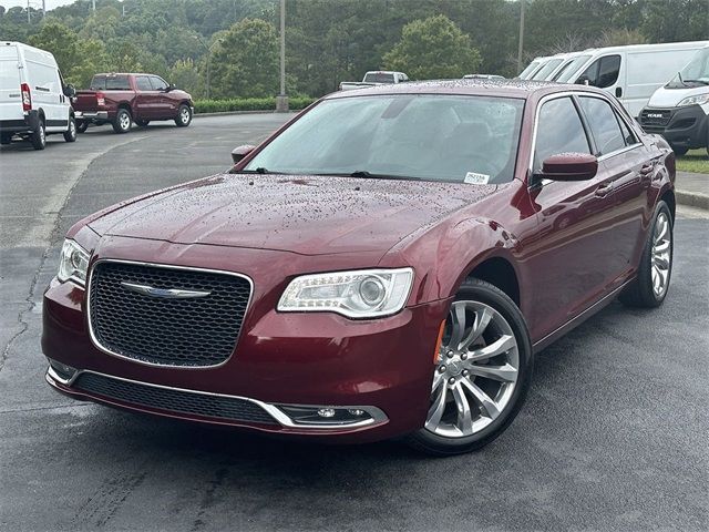 2017 Chrysler 300 Limited