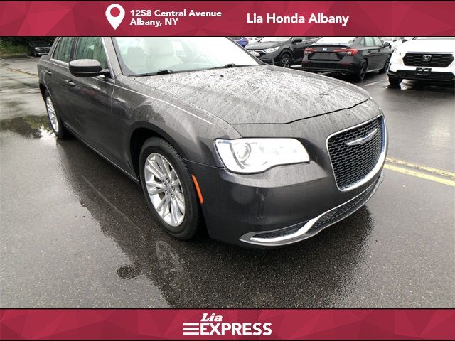 2017 Chrysler 300 Limited