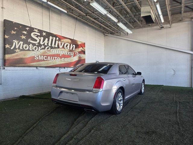 2017 Chrysler 300 Limited