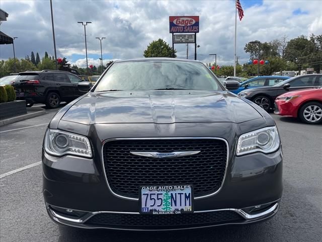 2017 Chrysler 300 Limited