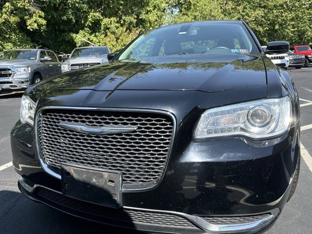 2017 Chrysler 300 Limited