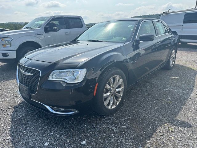 2017 Chrysler 300 Limited