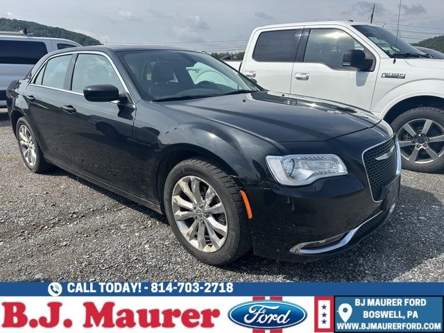 2017 Chrysler 300 Limited