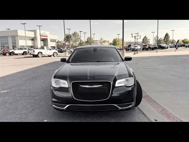 2017 Chrysler 300 Limited