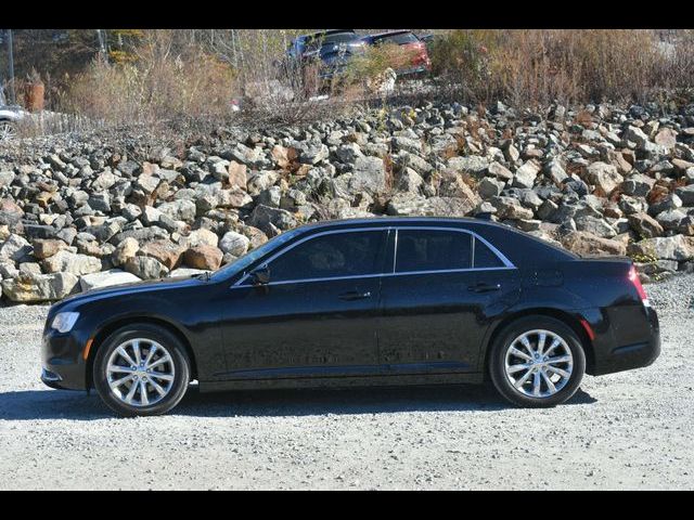 2017 Chrysler 300 Limited