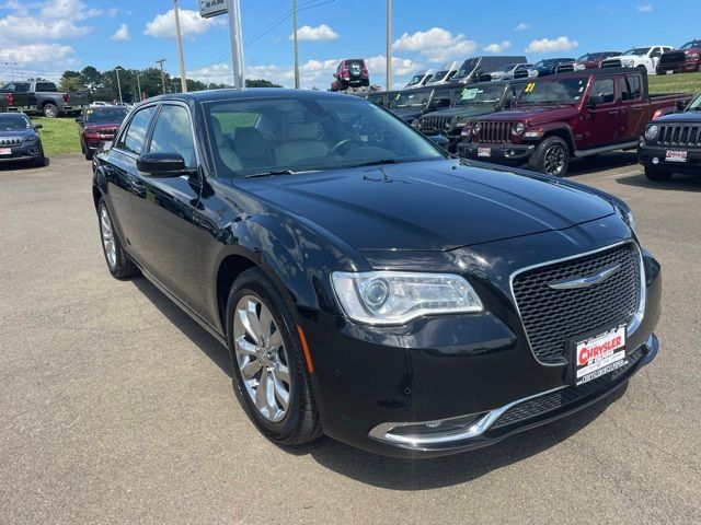 2017 Chrysler 300 Limited