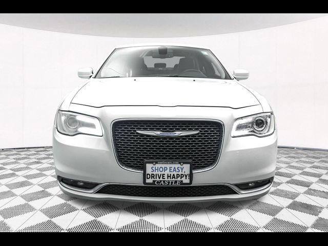 2017 Chrysler 300 Limited