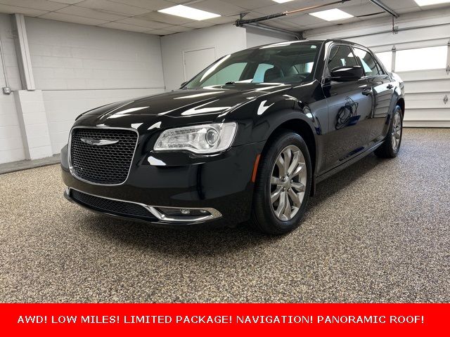 2017 Chrysler 300 Limited