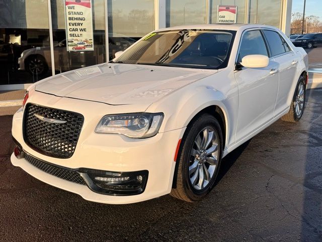 2017 Chrysler 300 Touring