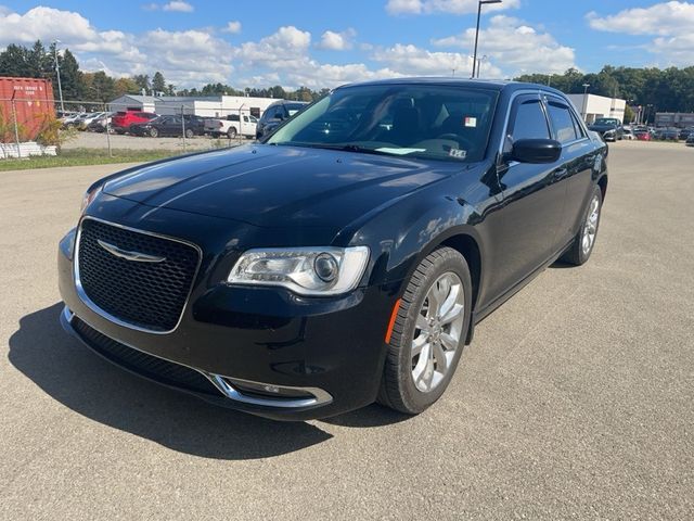 2017 Chrysler 300 Limited