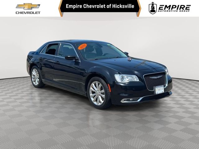 2017 Chrysler 300 Limited