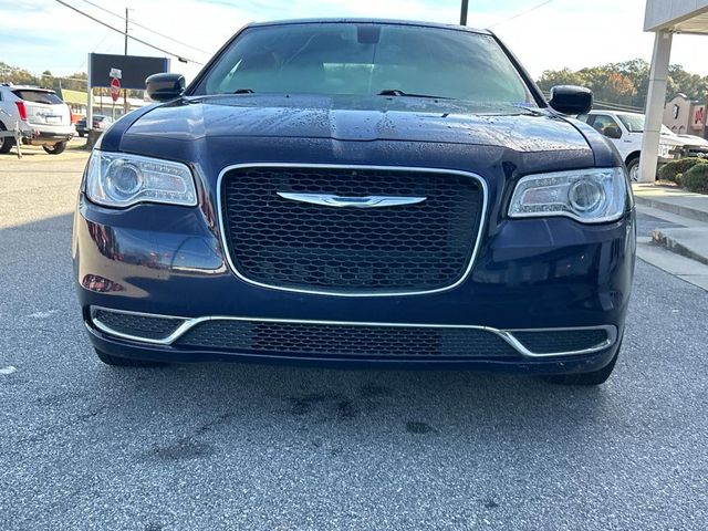 2017 Chrysler 300 Limited