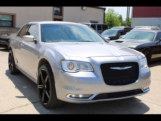 2017 Chrysler 300 Limited